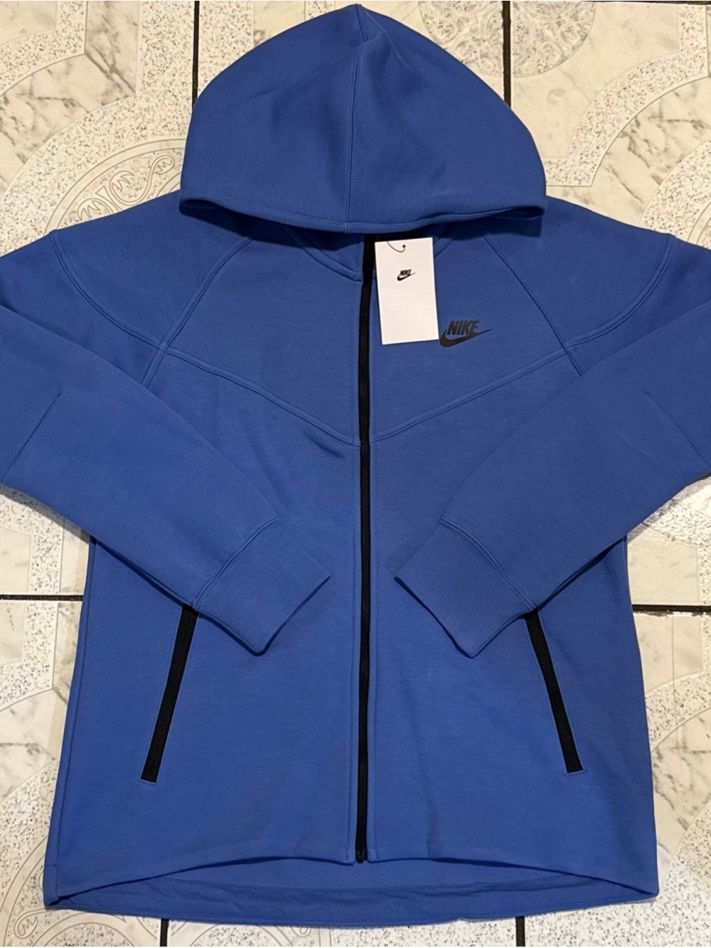 New Nike Sportswear Tech Fleece Windrunner Hoodie Women’s Size Medium FB8338-460